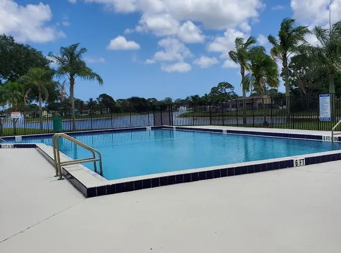 Sun&Fun - Beautiful Renovated 2/2 Villa In Jupiter