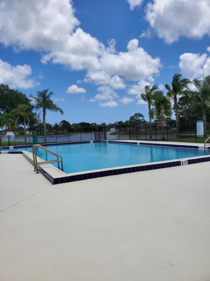 Villa Sun&fun - Beautiful Renovated 2/2 In *