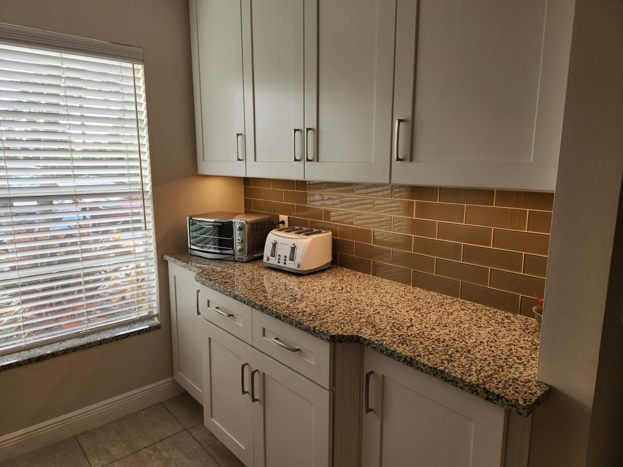 Villa Sun&fun - Beautiful Renovated 2/2 In *
